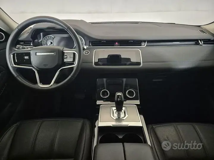 Land Rover Evoque 2022 photo 4