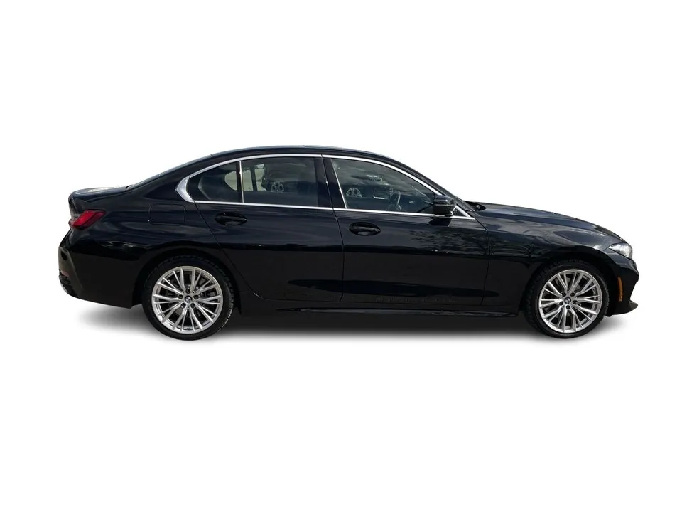BMW 3 Series 2024 photo 3