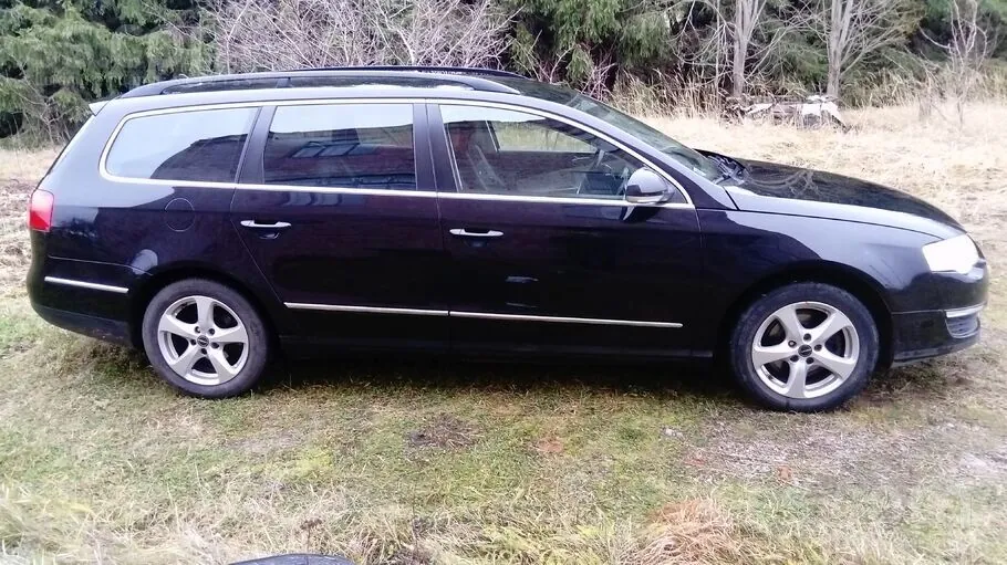 Volkswagen Passat 2009 photo 3