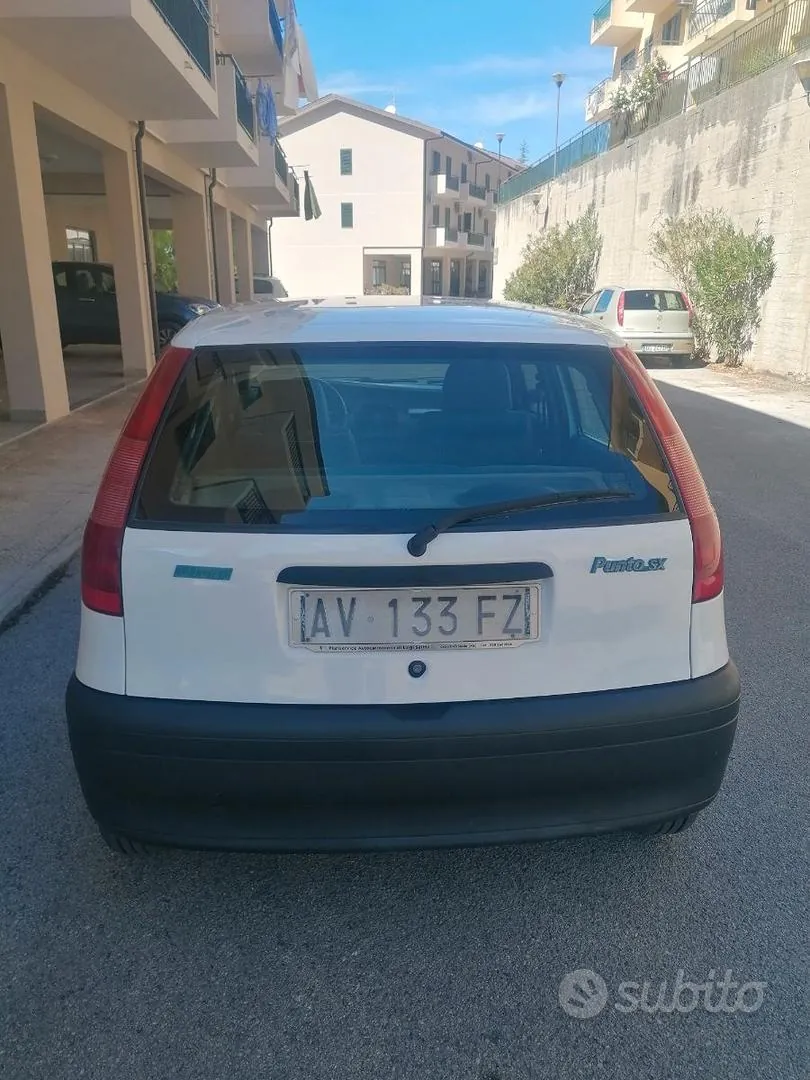 Fiat Punto 1997 photo 2