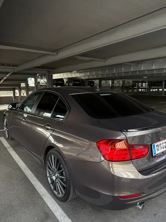BMW 3 Series 2013 photo 2