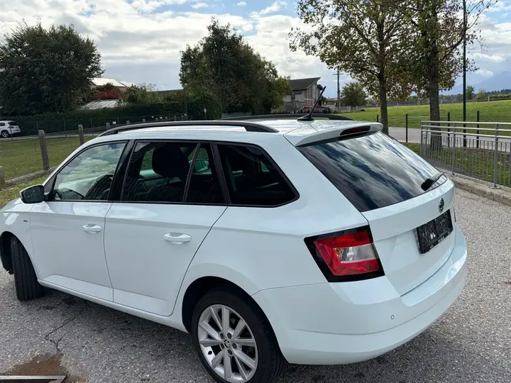 Skoda Fabia 2018 photo 3