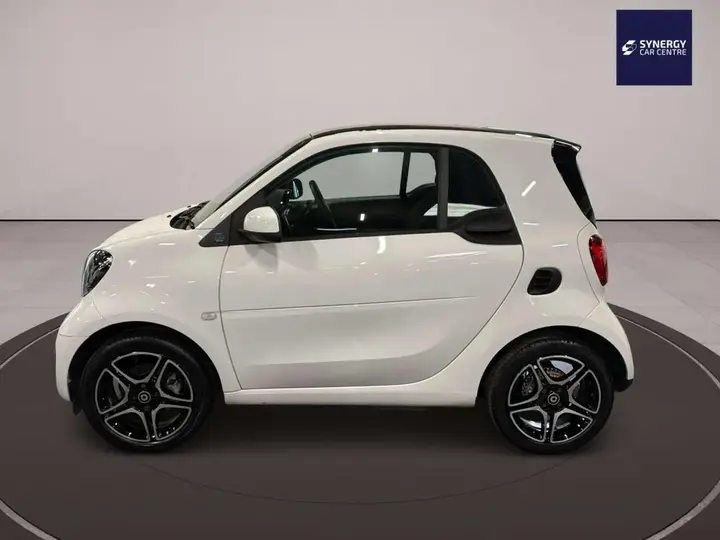 Smart Fortwo 2022 photo 4