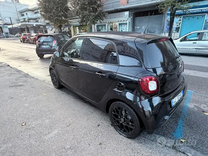 Smart Forfour 2018 photo 3