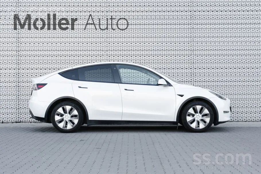 Tesla Model Y 2023 photo 5