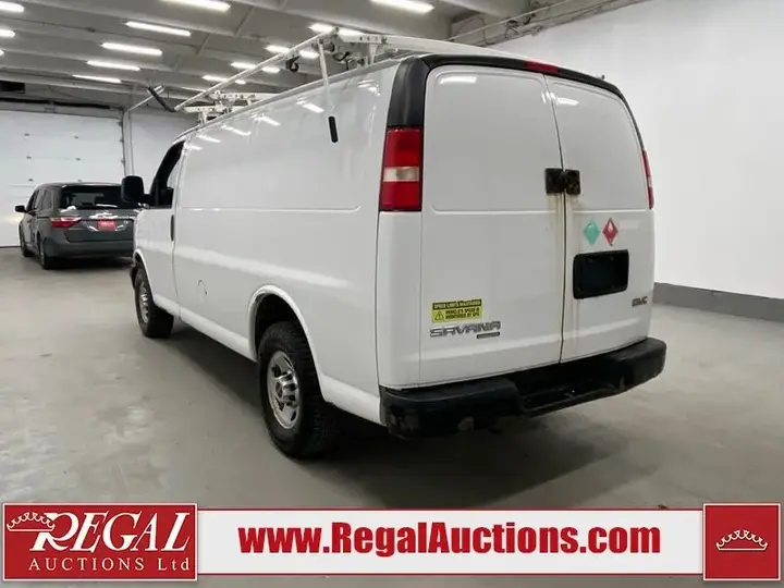 GMC Savana 2013 photo 4