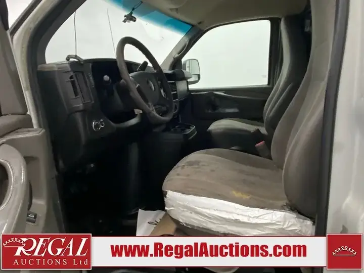 GMC Savana 2013 photo 5