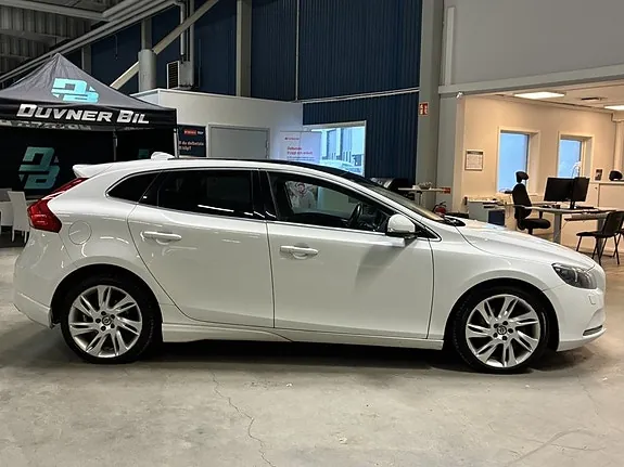 Volvo V40 2013 photo 4