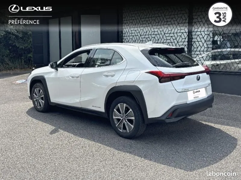 Lexus Ux 2022 photo 2