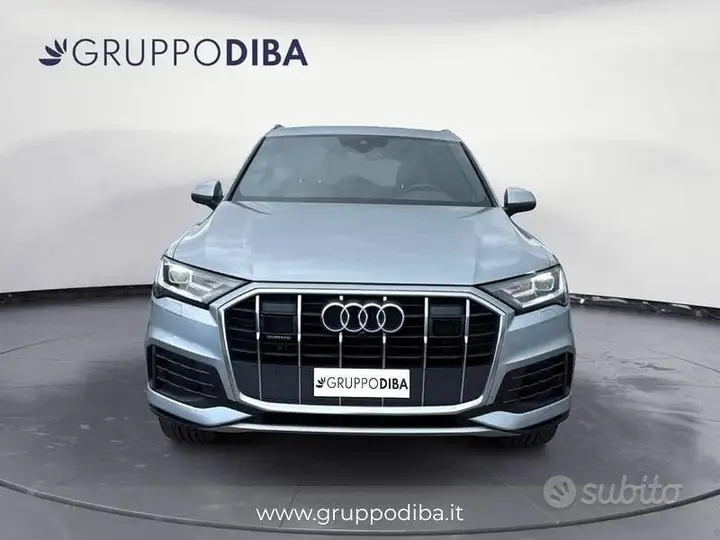 Audi Q7 2022 photo 2