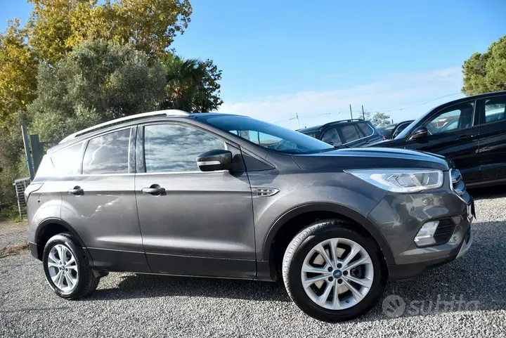 Ford Kuga 2018 photo 3