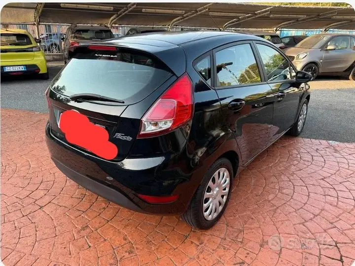 Ford Fiesta 2016 photo 2