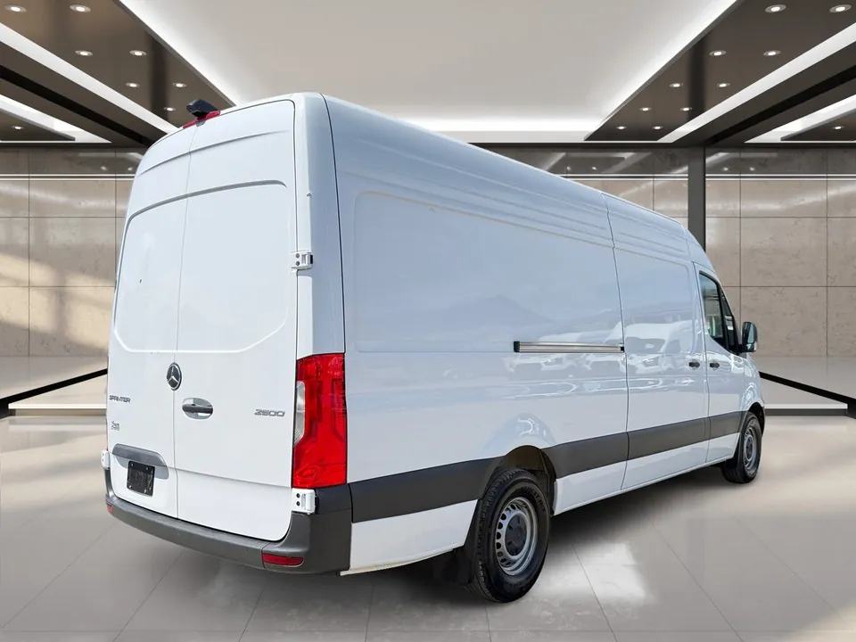 Mercedes-Benz Sprinter 2025 photo 3