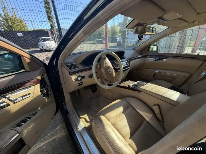 Mercedes-Benz S-Class 2012 photo 4