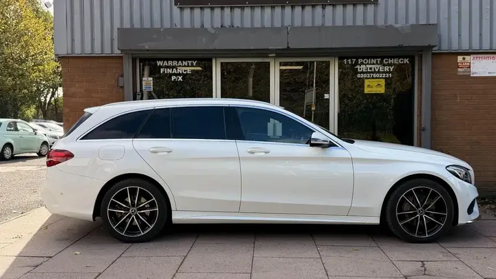 Mercedes-Benz C-Class 2017 photo 4