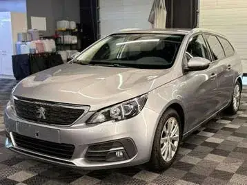 Peugeot 308 2018 photo 2