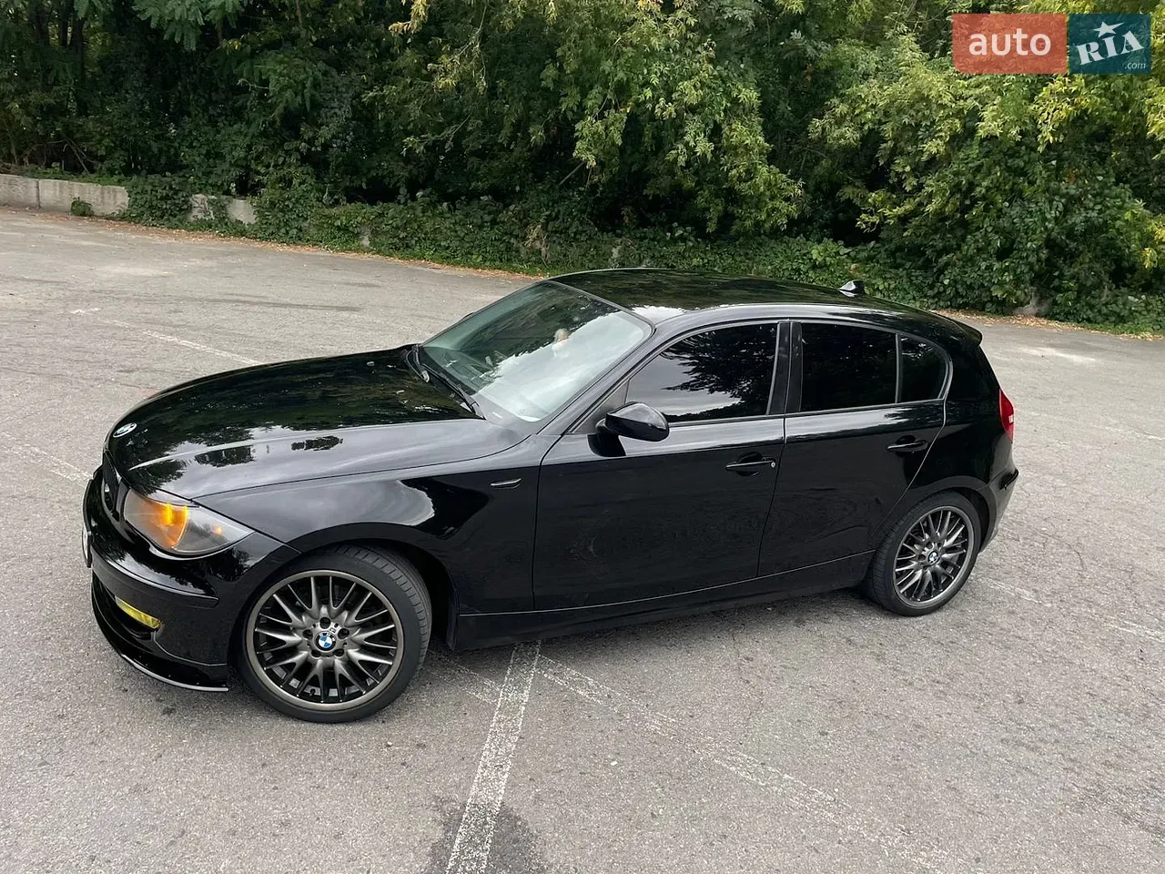 BMW 1 Series 2009 photo 2