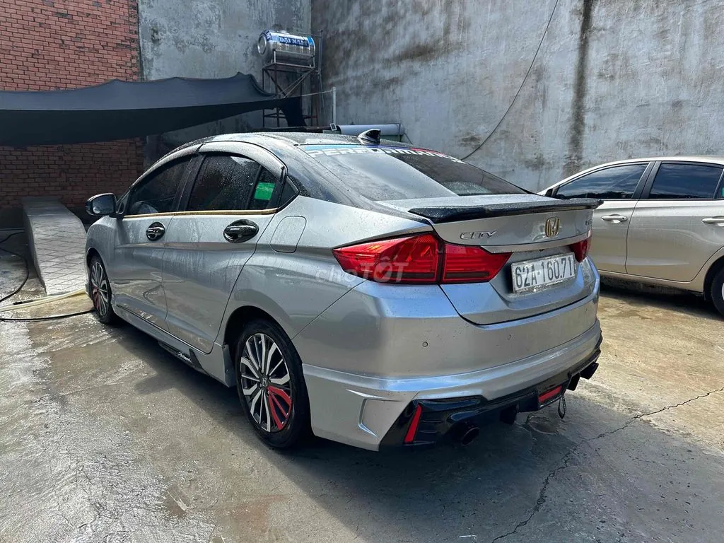 Honda City 2018 photo 3
