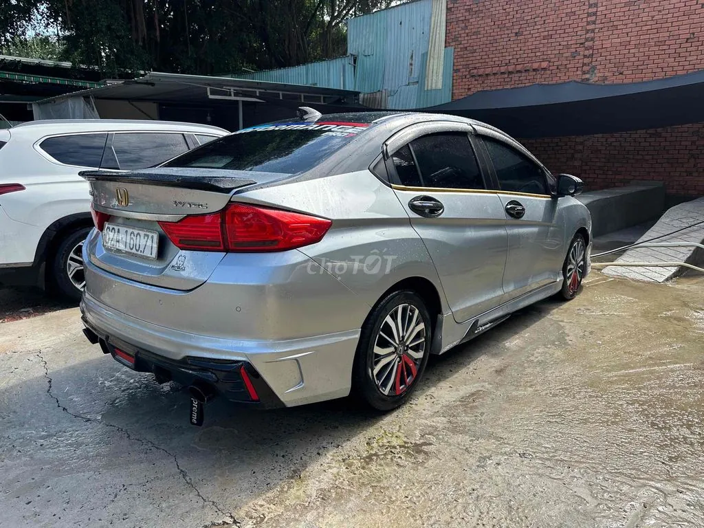 Honda City 2018 photo 5