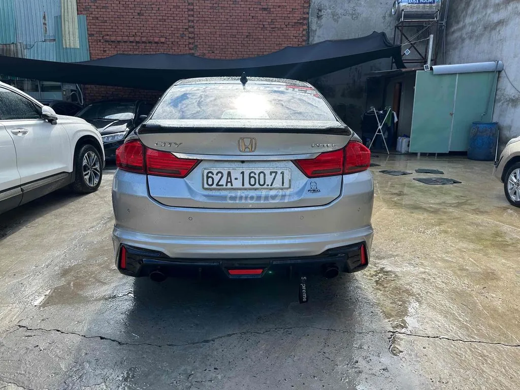 Honda City 2018 photo 2
