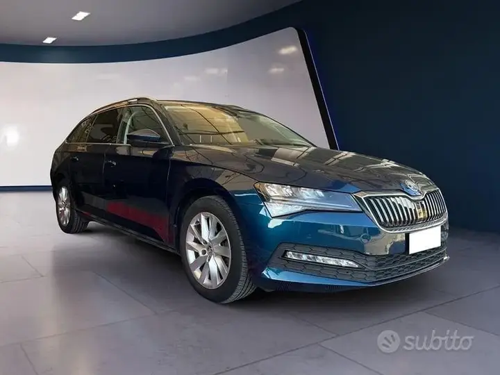 Skoda Superb 2022 photo 3