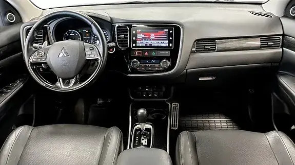Mitsubishi Outlander 2017 photo 4