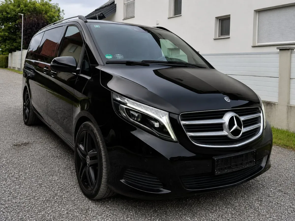 Mercedes-Benz V-Class 2018 photo 2