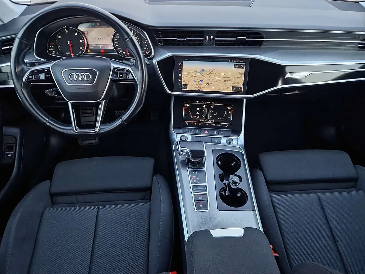Audi A6 2022 photo 2