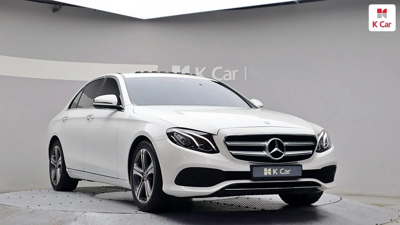 Mercedes-Benz E-Class 2019 photo 3