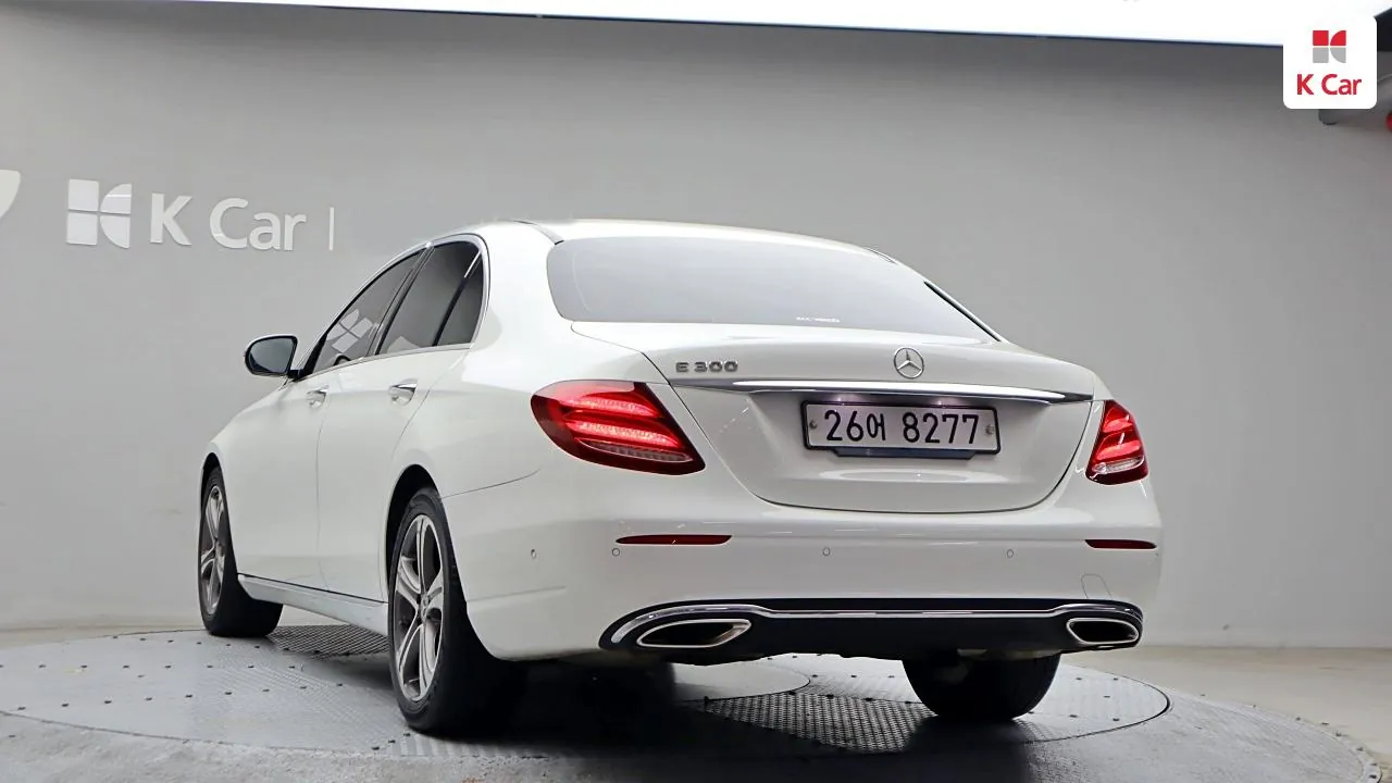 Mercedes-Benz E-Class 2019 photo 2