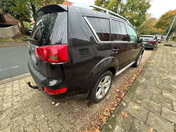 Peugeot 4007