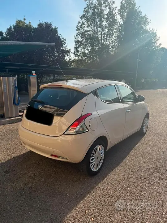 Lancia Ypsilon 2017 photo 5