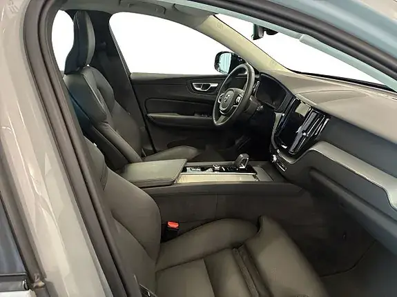 Volvo Xc60 2025 photo 4