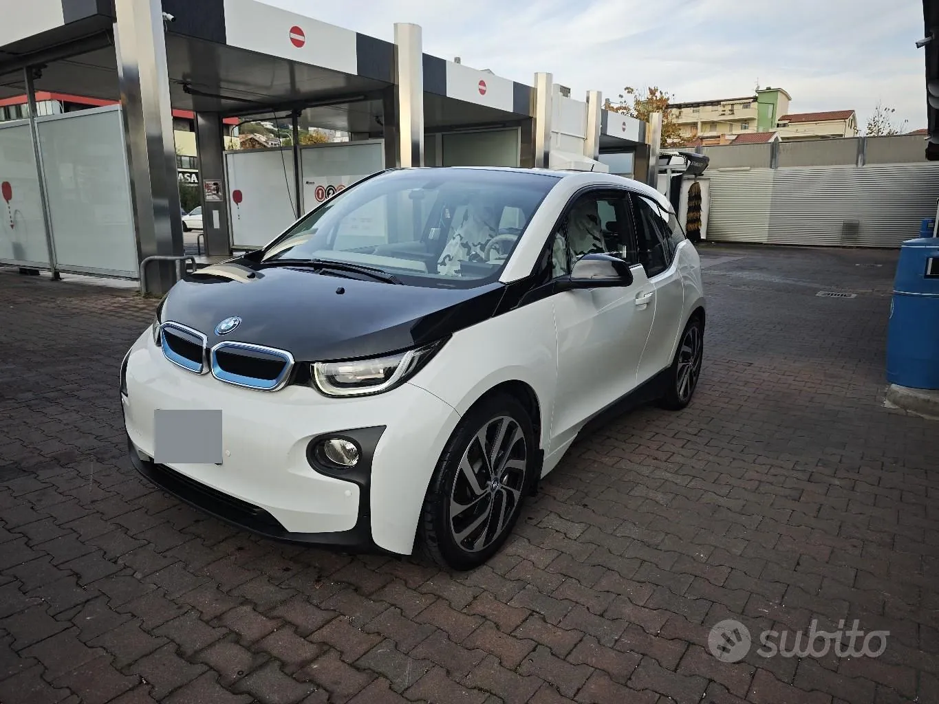BMW I3