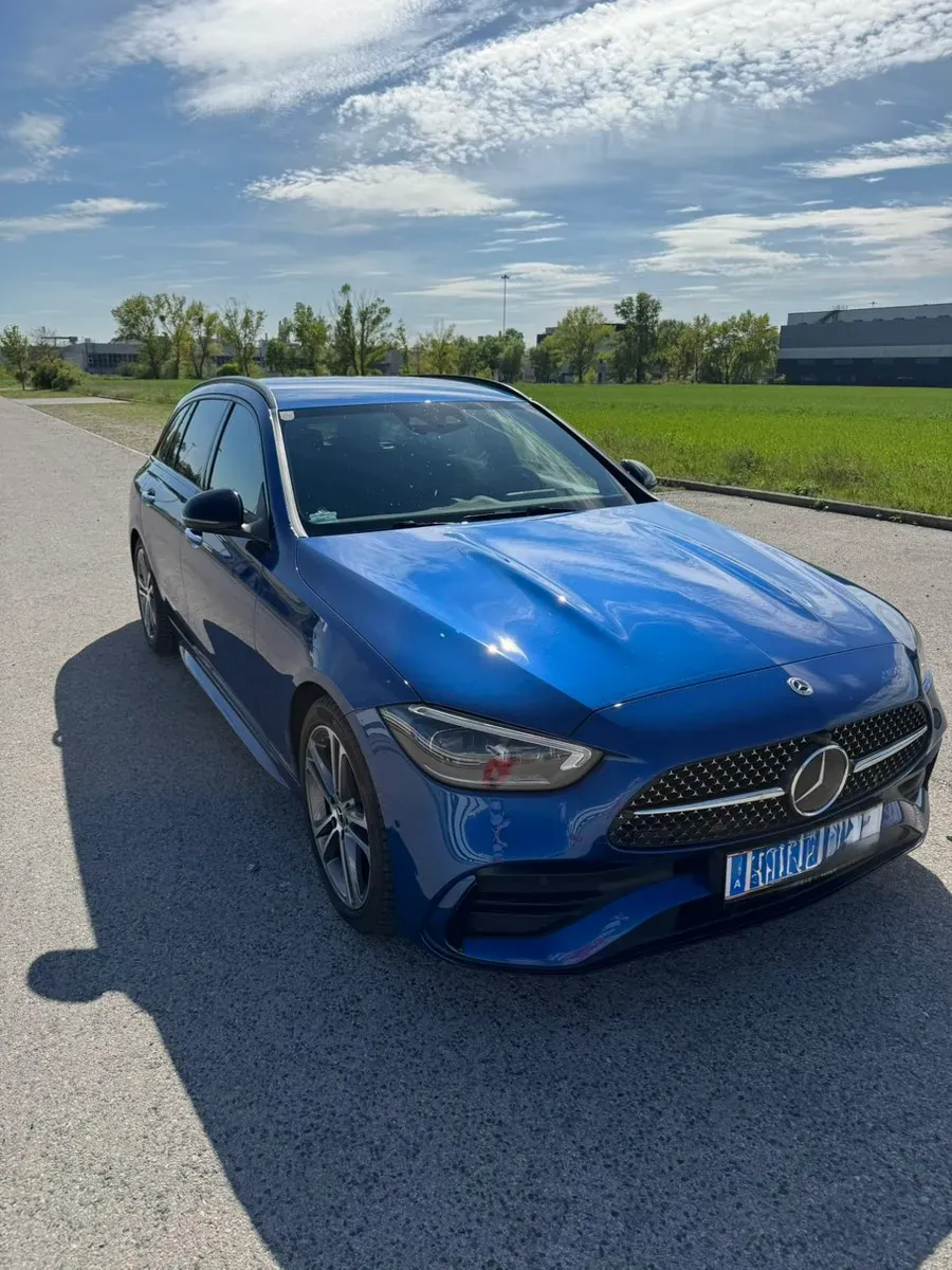 Mercedes-Benz C-Class 2025 photo 2