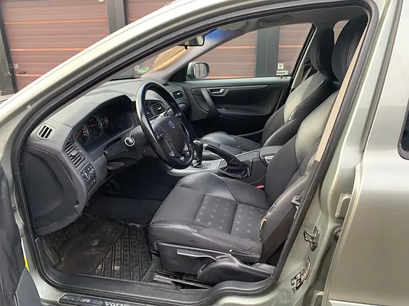 Volvo V70 2007 photo 3