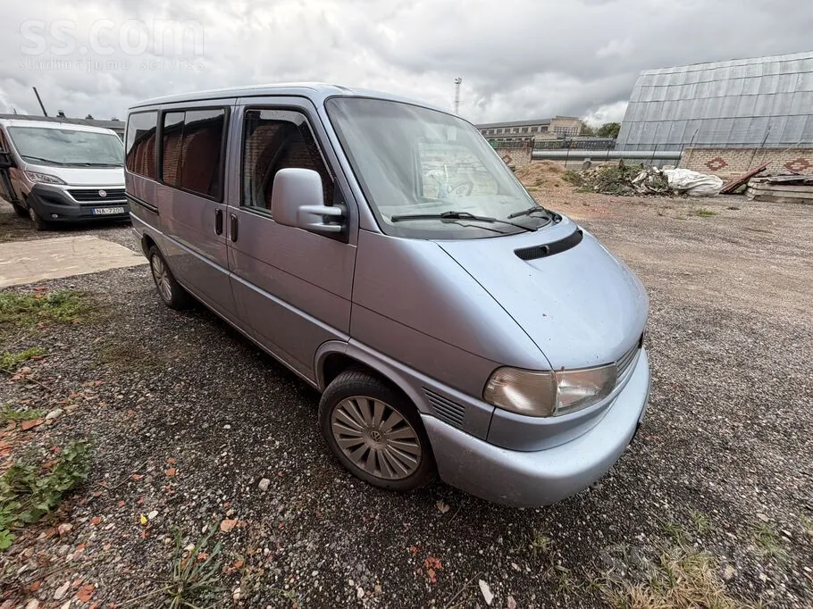 Volkswagen Caravelle 2001 photo 5