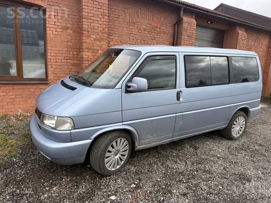 Volkswagen Caravelle 2001 photo 2