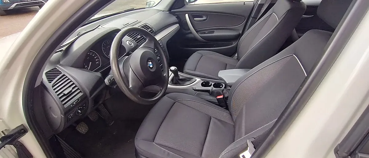 BMW 1 Series 2008 photo 4