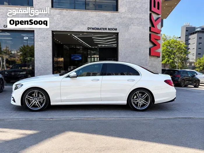 Mercedes-Benz E 200 2019 photo 4
