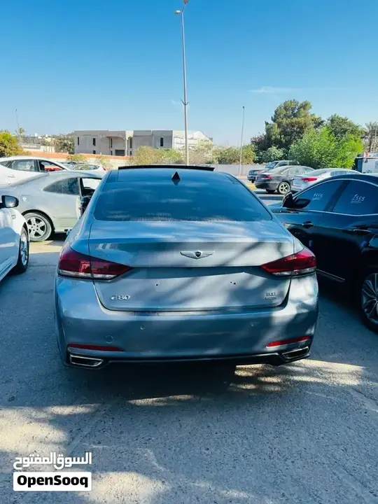 Hyundai Genesis 2016 photo 2