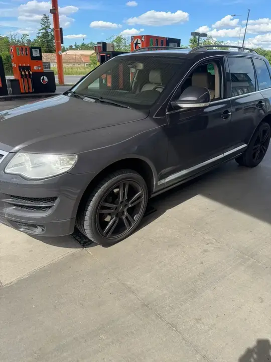 Volkswagen Touareg 2009 photo 2