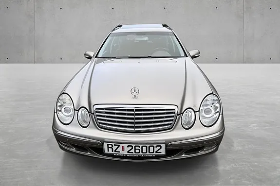 Mercedes-Benz E200 2003 photo 2