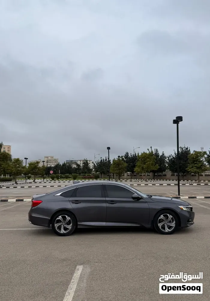 Honda Accord 2019 photo 2