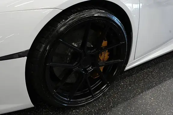 Lamborghini Huracan 2015 photo 3