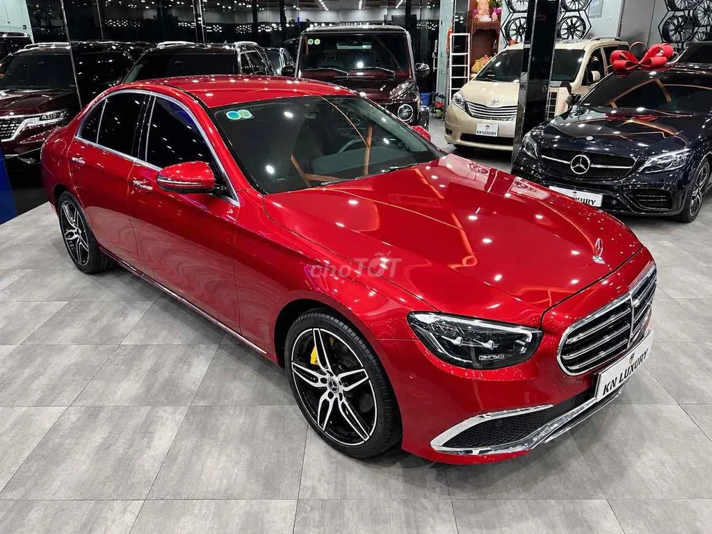 Mercedes-Benz E-Class 2023 photo 3