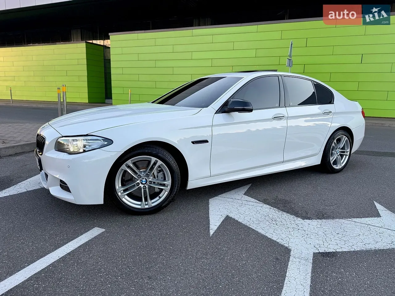 BMW 5 Series 2014 photo 5