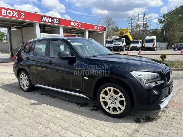 BMW X1 2012 photo 2