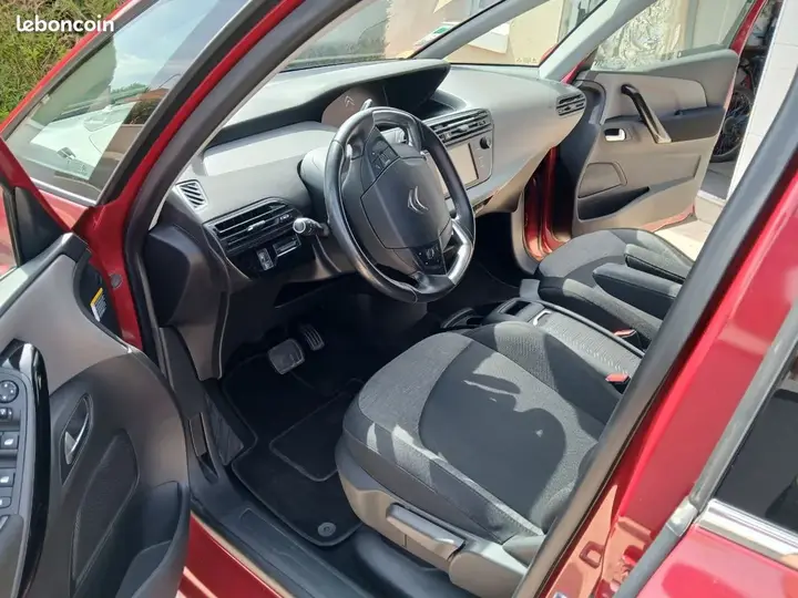 Citroen C4 Picasso 2018 photo 3