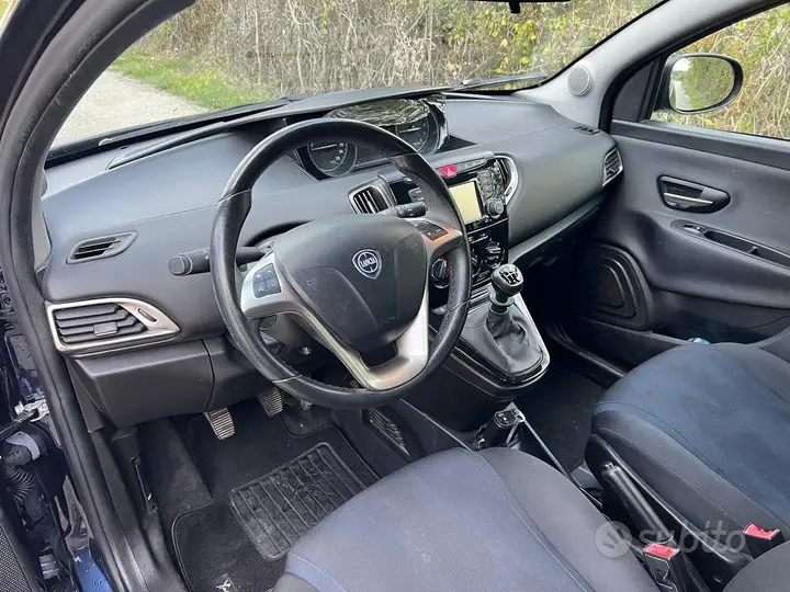 Lancia Ypsilon 2021 photo 5